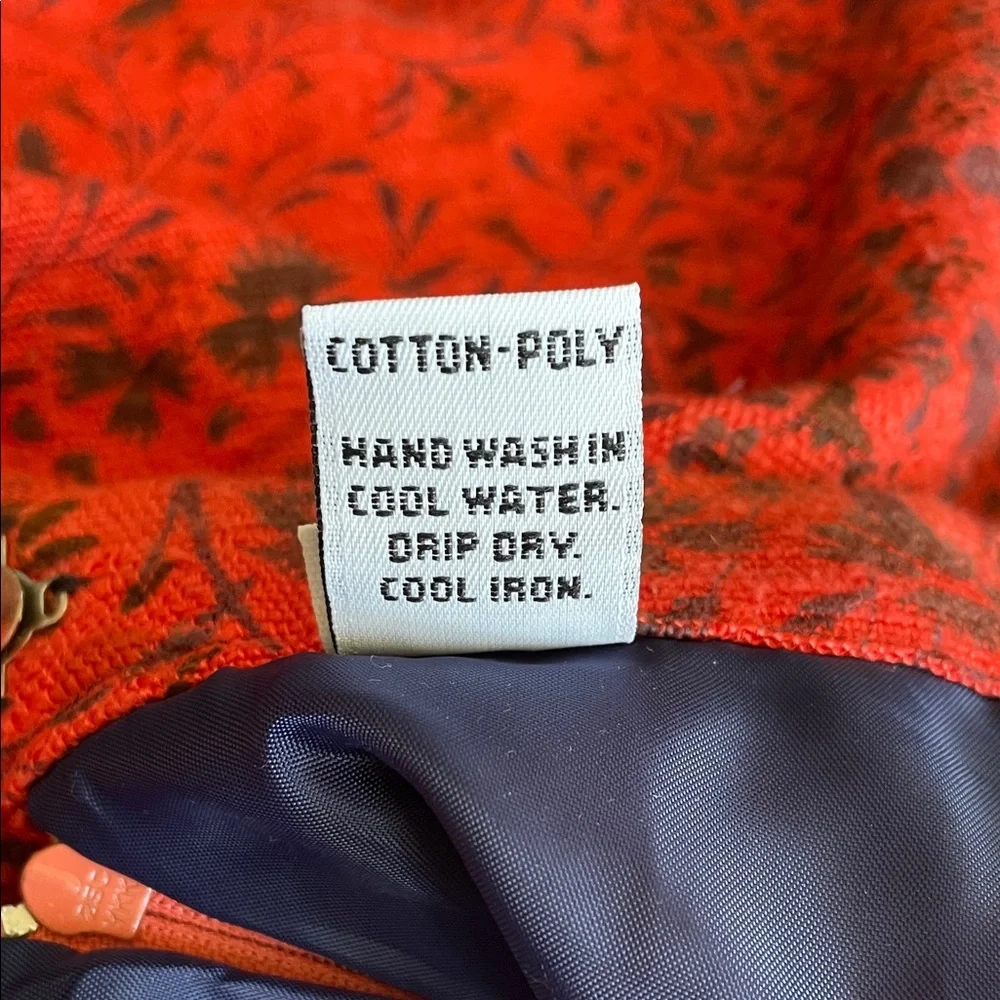 Red Patterned Pencil Skirt - Picture 8 of 8